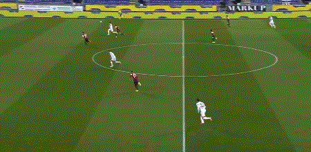 开云体育官网-那不勒斯绝地反击尤文,罗德里戈完成帽子戏法的简单介绍