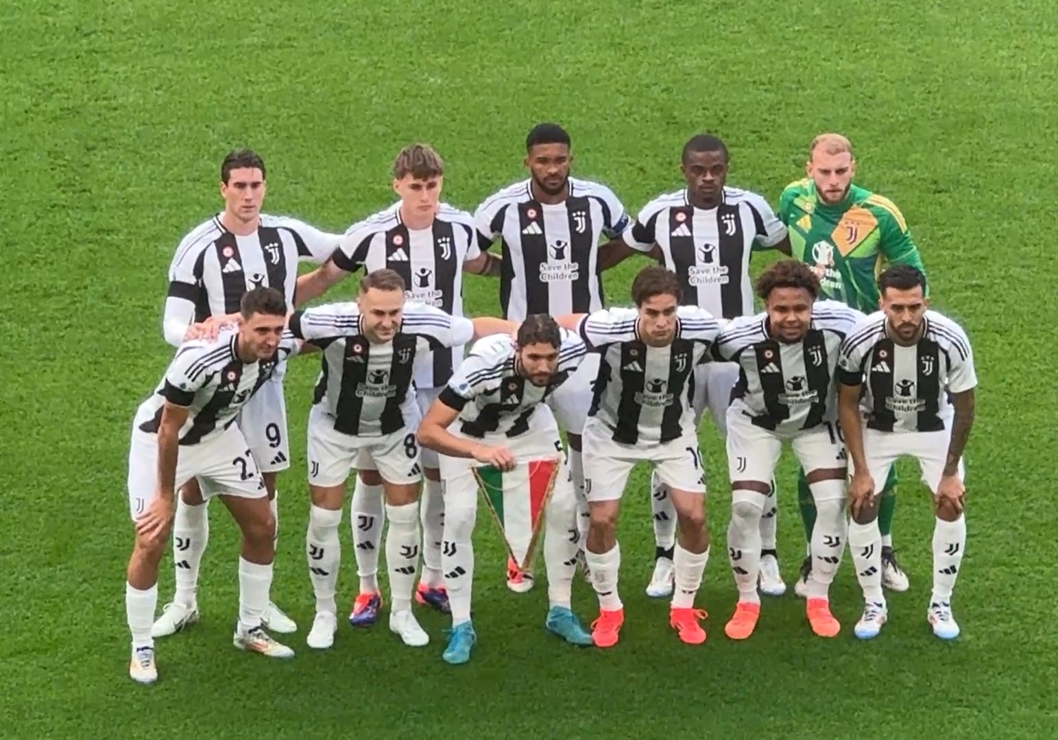 关于尤文图斯主场战胜那不勒斯,取得关键胜利的信息 关于尤文图斯主场战胜那不勒斯,取得关键胜利的信息