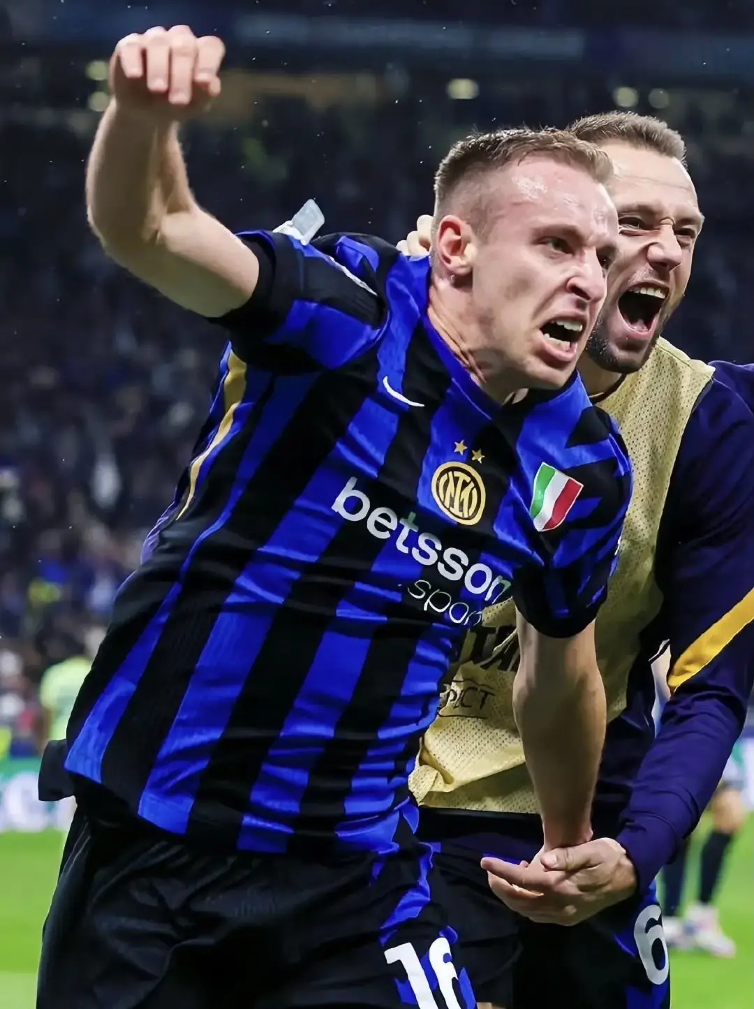 巴塞罗那压哨绝杀,成功取得小组第一名的简单介绍 巴塞罗那压哨绝杀,成功取得小组第一名的简单介绍