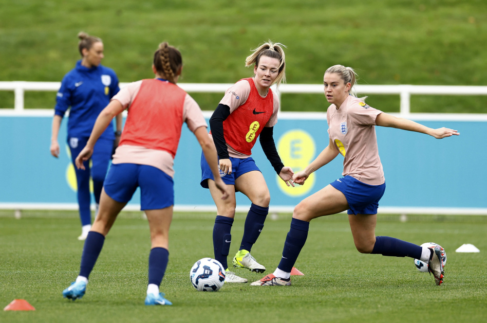 英格兰队备战友谊赛，全队备战状态良好的简单介绍