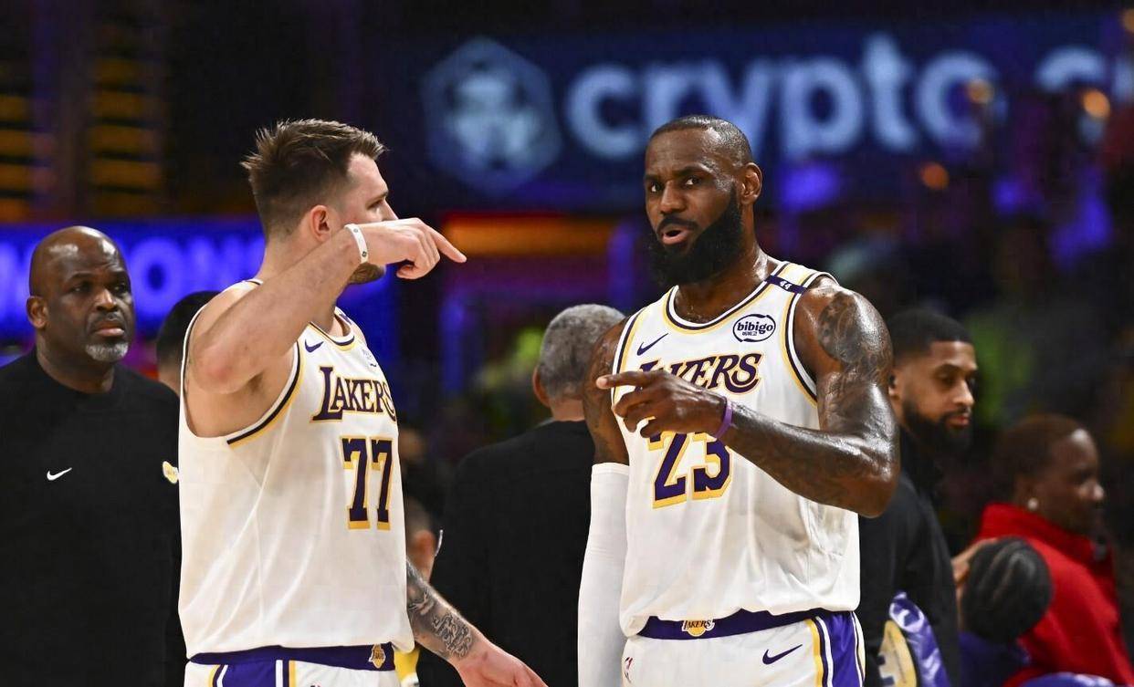 湖人B队险胜爵士,莫里斯惊艳世界的简单介绍 湖人B队险胜爵士,莫里斯惊艳世界的简单介绍