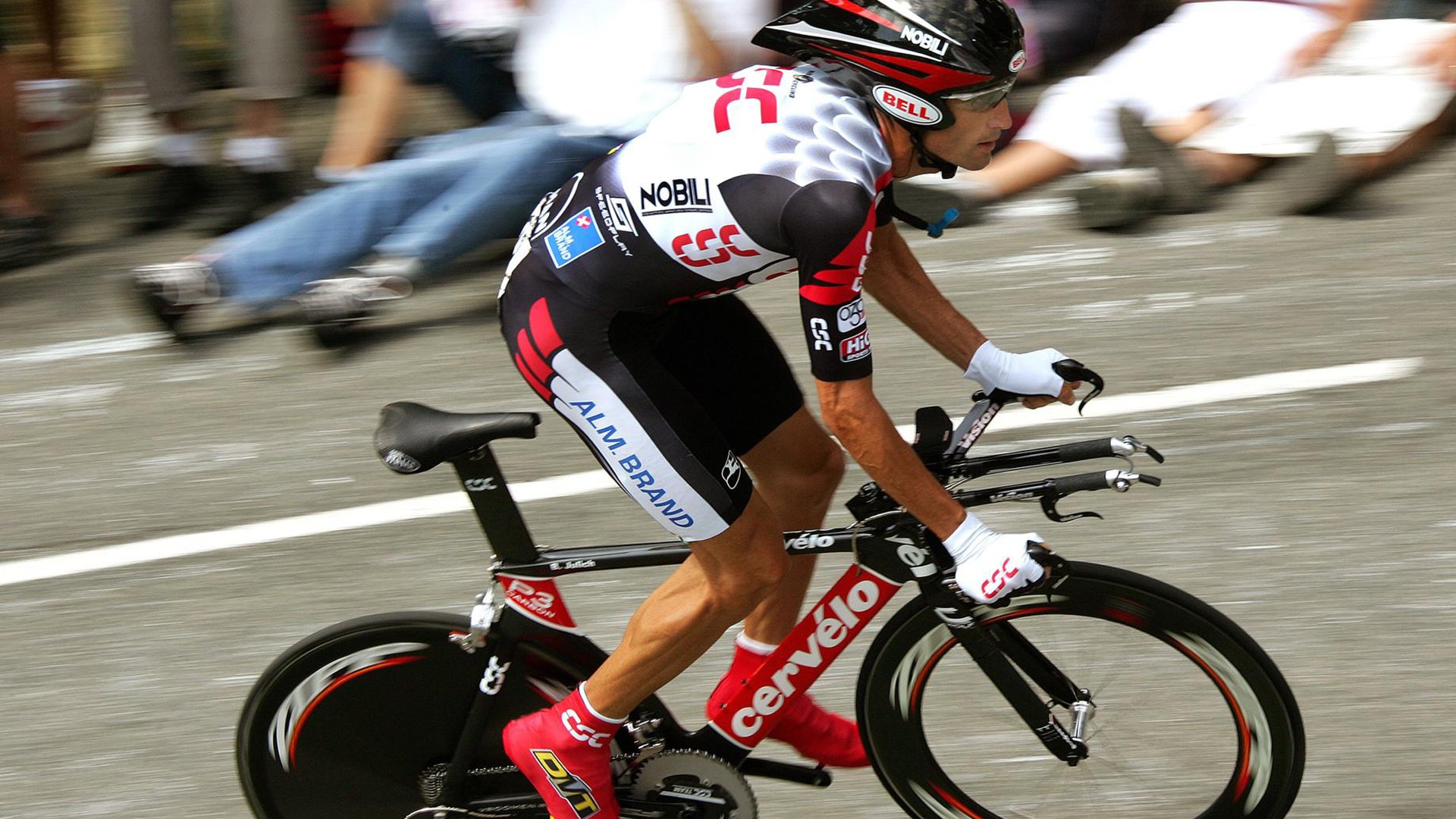 西甲国家德比之夜，马丁内利主宰比赛走向