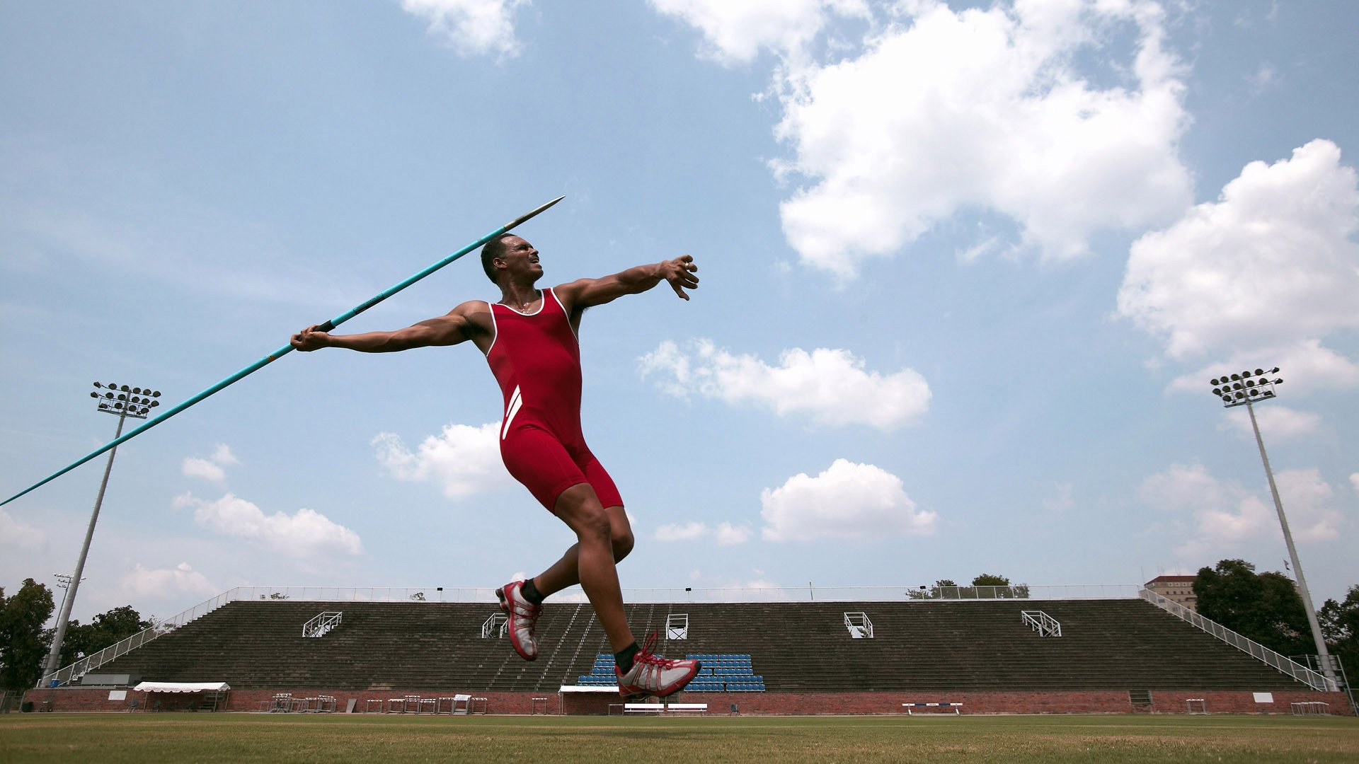 开云足球直播-京多安爆发破局，比利亚雷亚尔式节奏掌控能否启发南非足球变革？